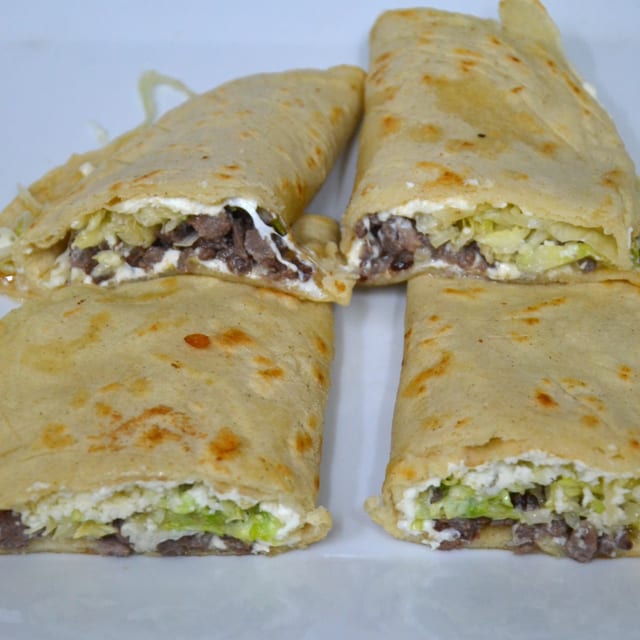 Pre- Hispanic. Carnitas Quesadilla.